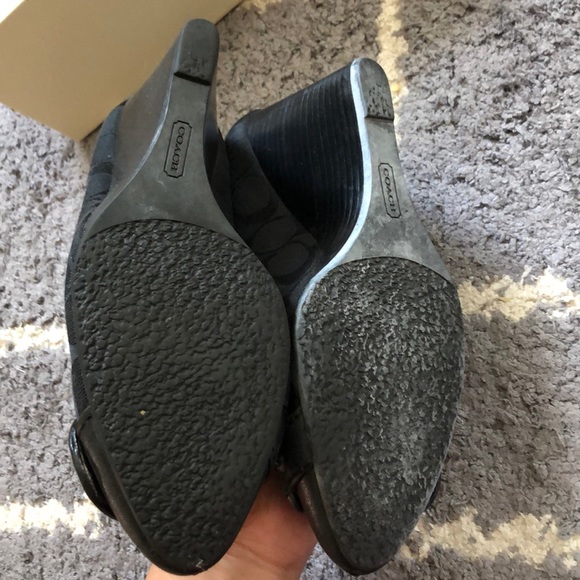 Coach💗black canvas wedge heel size 7.5 - Picture 5 of 7